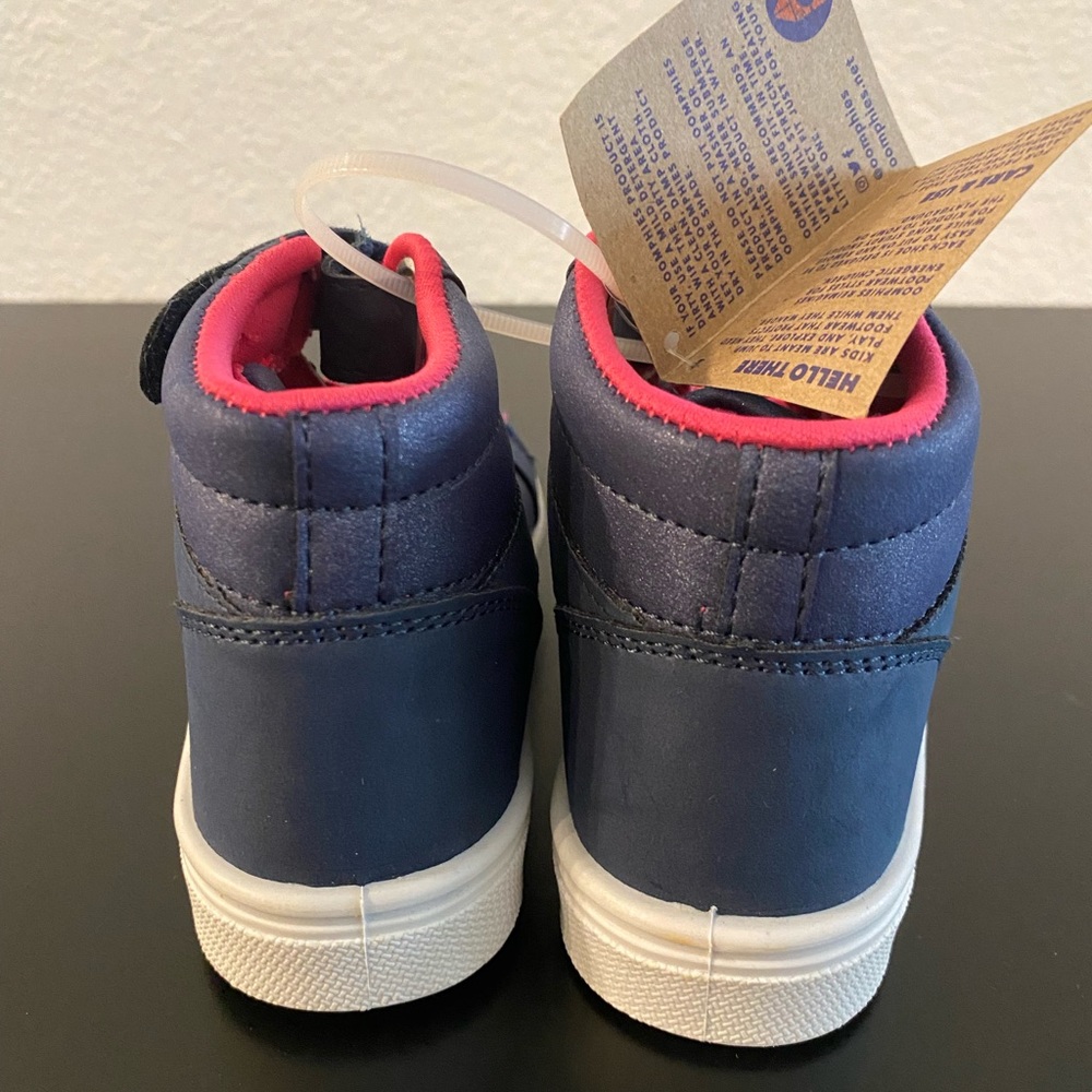 Oomphies Sneakers - Picture 4 of 6
